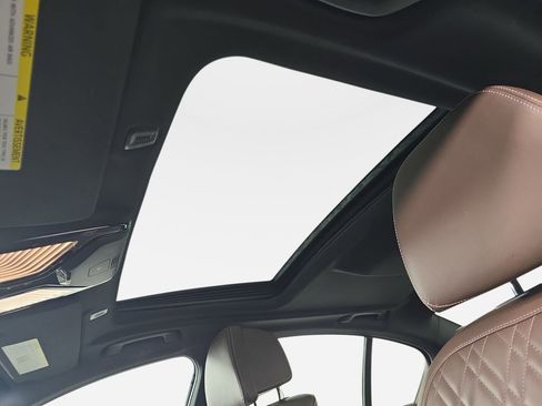 Used 2017 BMW 540i xDrive 540i xDrive image 33