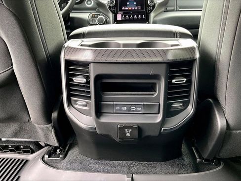 New 2026 RAM 1500 4x4 Crew Cab image 16
