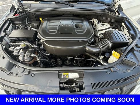 Used 2019 Jeep Grand Cherokee Laredo RWD image 19