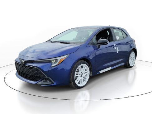 New 2026 Toyota Corolla SE image 2