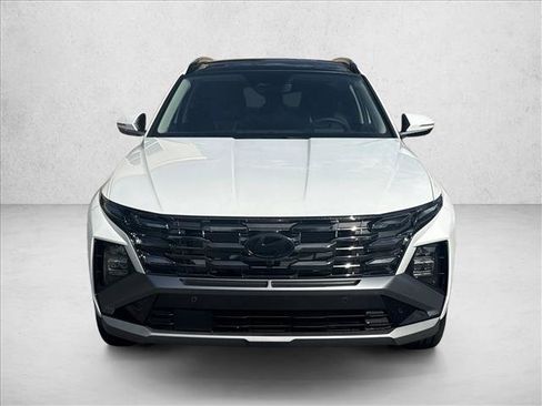 Certified 2025 Hyundai Tucson Limited AWD/4WD image 6