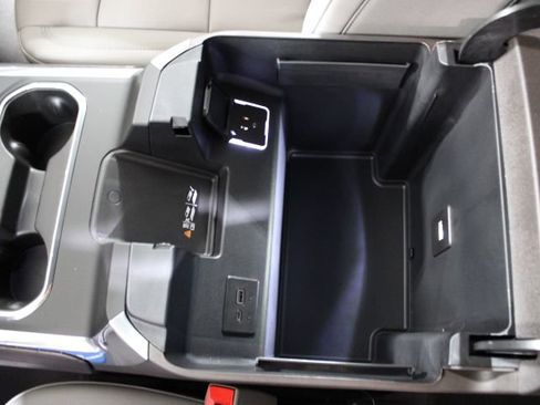 New 2025 GMC Sierra 2500 SLT w/ SLT Premium Package image 16