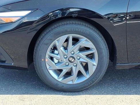New 2026 Hyundai Elantra Hybrid FWD image 15