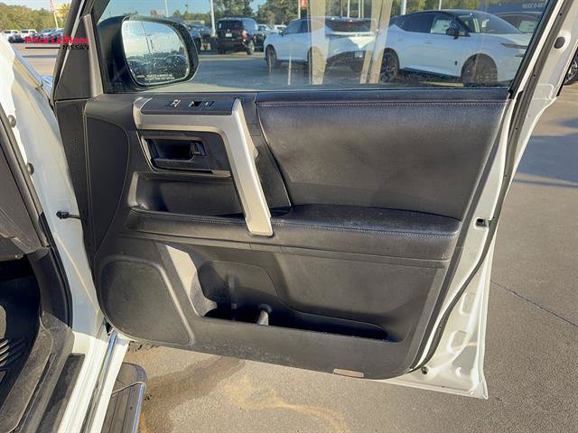 Used 2013 Toyota 4Runner Limited RWD image 9