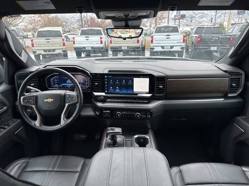 Used 2023 Chevrolet Silverado 1500 High Country w/ Technology Package image 13