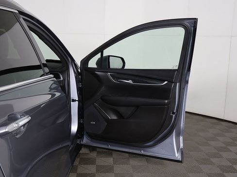 Used 2021 Cadillac XT5 Premium Luxury image 21