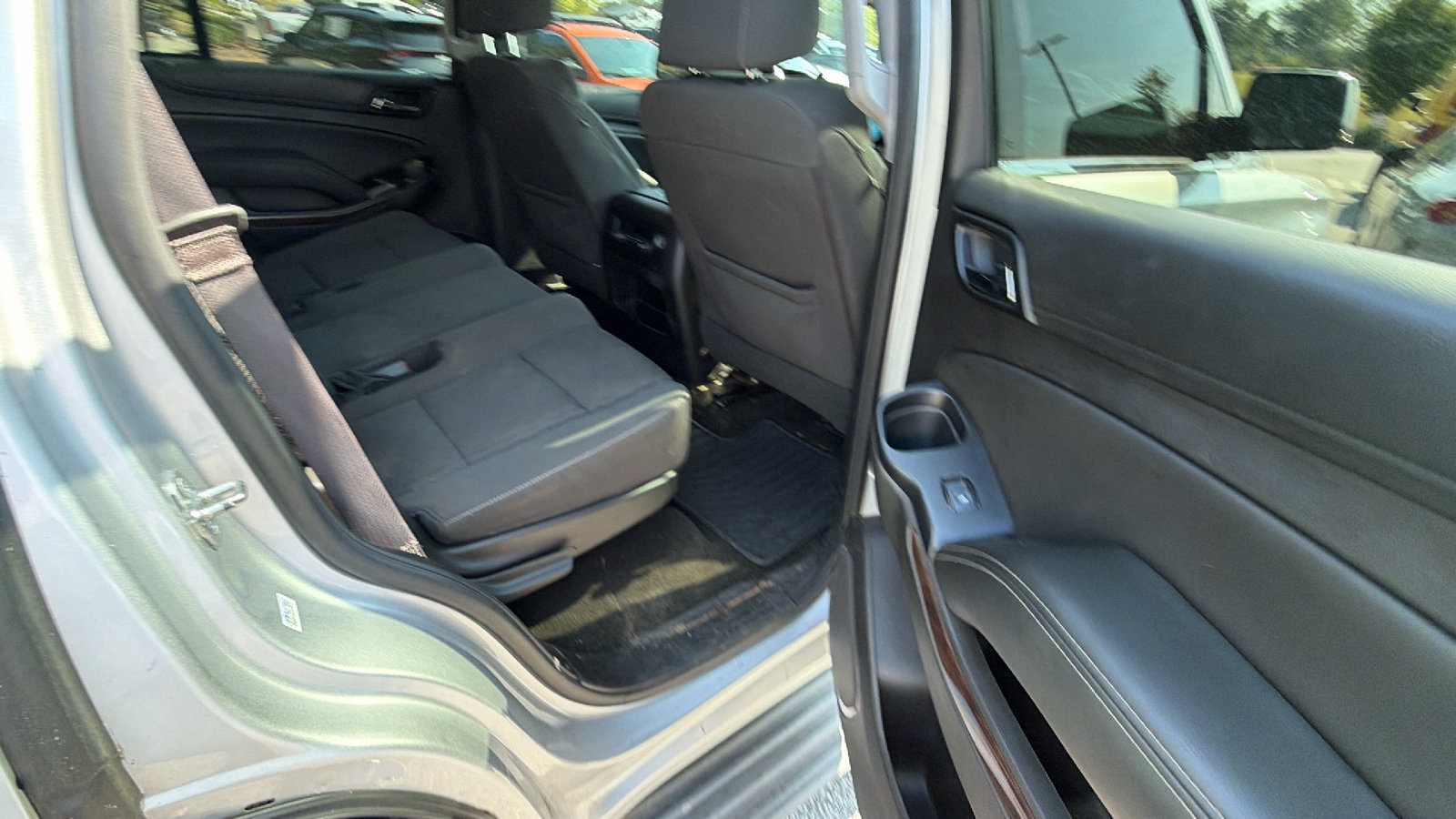 Used 2017 Chevrolet Tahoe LS w/ All-Season Package RWD image 21