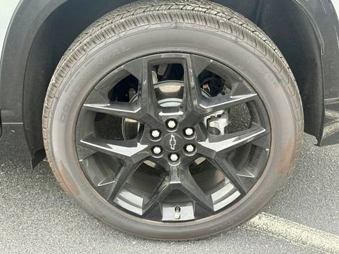 Used 2026 Chevrolet Traverse RS FWD image 31