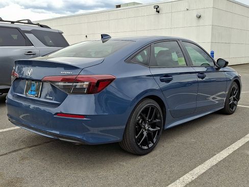 Used 2025 Honda Civic Sport image 3