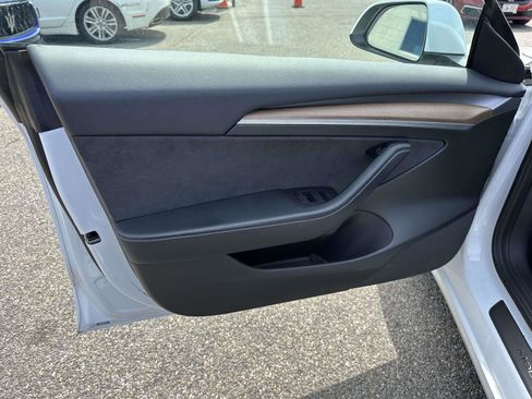 Used 2022 Tesla Model 3 Long Range AWD/4WD image 13
