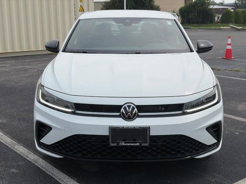 Used 2026 Volkswagen Jetta Sport FWD image 2