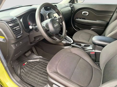 Used 2019 Kia Soul FWD image 22