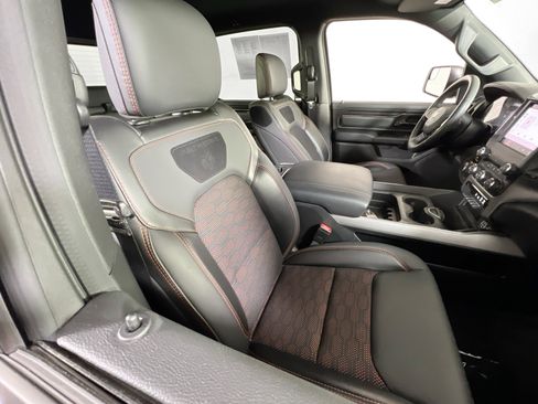 Used 2022 RAM 1500 Big Horn w/ Built-to-serve Edition image 26