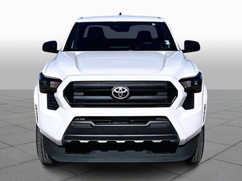 Used 2024 Toyota Tacoma SR image 4