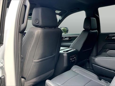 Used 2026 Chevrolet Tahoe LT w/ Comfort Package RWD image 22