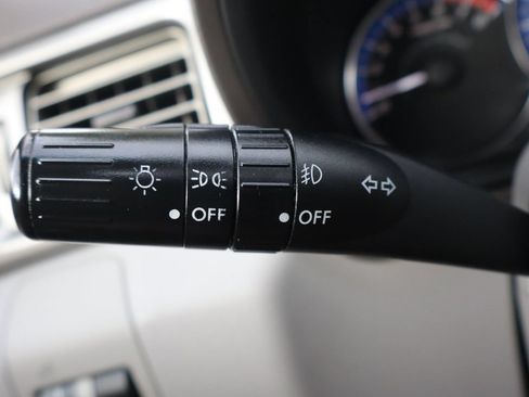 Used 2010 Subaru Forester 2.5X Limited w/ Popular Equipment Group 4B AWD/4WD image 32