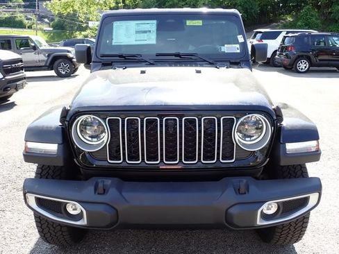 New 2026 Jeep Wrangler Unlimited Sahara AWD/4WD image 11