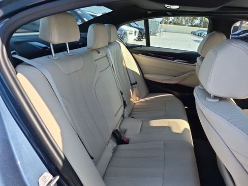 Used 2023 BMW 530i w/ Convenience Package RWD image 21
