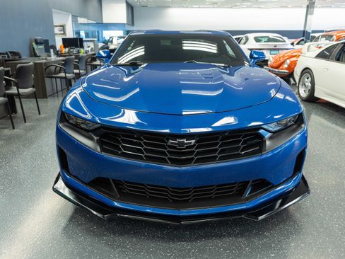 Used 2019 Chevrolet Camaro LT w/ RS Package RWD image 2