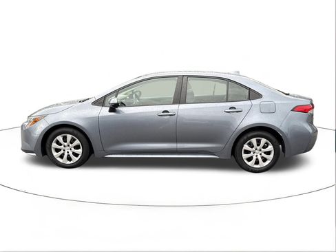 Used 2024 Toyota Corolla LE FWD image 6