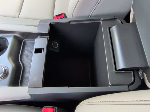 New 2026 Ford Explorer Active w/ Active Comfort Package RWD image 31