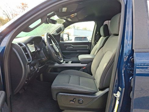 Certified 2022 RAM 1500 Big Horn AWD/4WD image 3