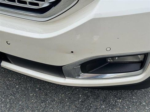 Used 2015 GMC Yukon XL Denali w/ Touring Package image 11