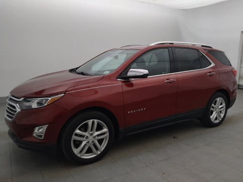 Used 2019 Chevrolet Equinox Premier FWD image 2