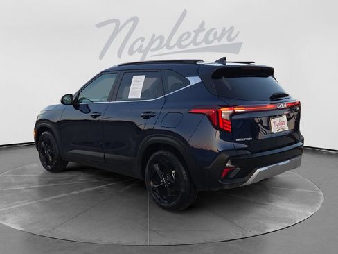 Certified 2026 Kia Seltos EX w/ EX Sunroof Package FWD image 5