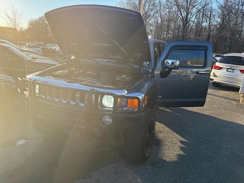 Used 2007 HUMMER H3 w/ Chrome Appearance Package image 4