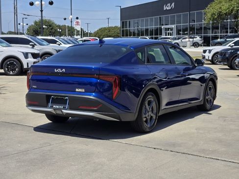New 2026 Kia K4 FWD image 4