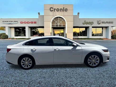 Used 2024 Chevrolet Malibu LT FWD image 2