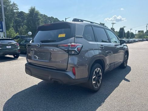 Certified 2025 Subaru Forester Premium w/ Convenience Package #1 AWD/4WD image 5