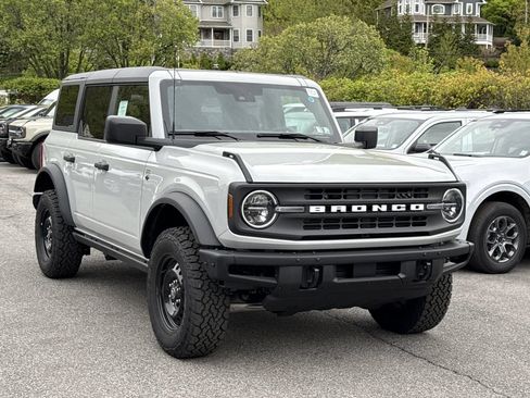 New 2026 Ford Bronco Big Bend w/ Black Diamond Package AWD/4WD image 1