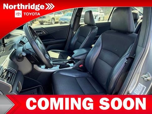 Used 2016 Honda Accord Sport image 6