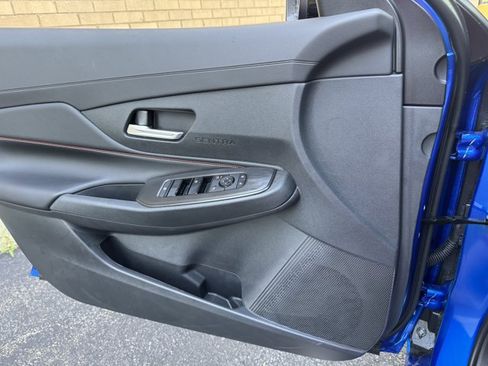 New 2026 Nissan Sentra SR w/ Floor Mat Package FWD image 9