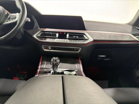 Used 2022 BMW X5 xDrive40i w/ M Sport Package AWD/4WD image 35