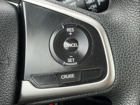 Used 2017 Honda CR-V LX image 31