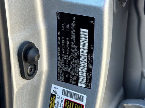 Used 2023 Toyota Highlander XLE AWD/4WD image 34