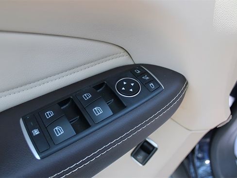 Used 2017 Mercedes-Benz GLE 350 4MATIC image 9