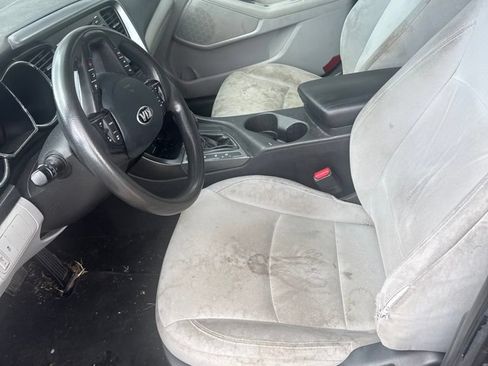 Used 2013 Kia Optima LX FWD image 11