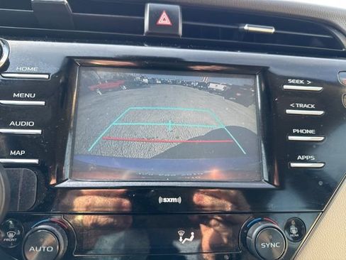 Used 2020 Toyota Camry LE image 34