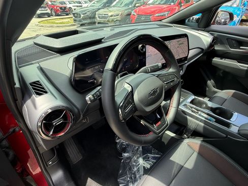 Used 2025 Chevrolet Equinox EV RS w/ Active Safety Package 3 AWD/4WD image 10
