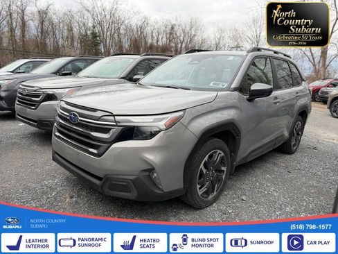 Used 2025 Subaru Forester Limited AWD/4WD image 1