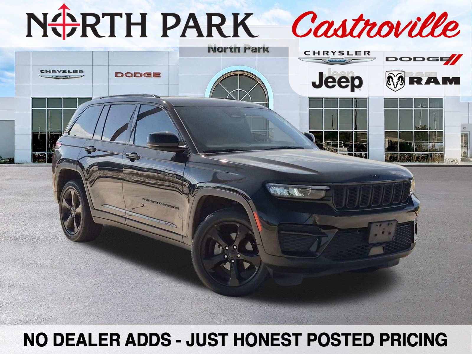 Used 2023 Jeep Grand Cherokee Altitude AWD/4WD image 1