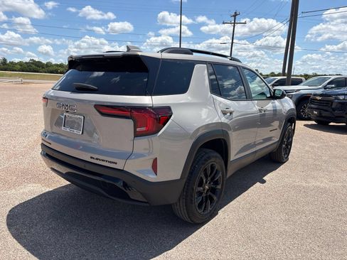 New 2027 GMC Terrain Elevation w/ Elevation Premium Package FWD image 6