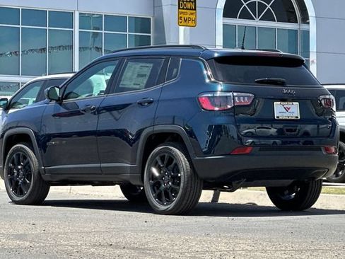 New 2026 Jeep Compass Latitude AWD/4WD image 5