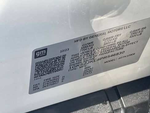 Used 2023 GMC Yukon XL Denali AWD/4WD image 31