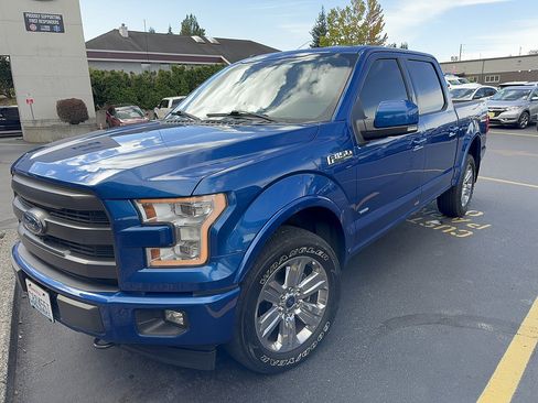 Used 2017 Ford F150 Lariat w/ Equipment Group 502A Luxury AWD/4WD image 2