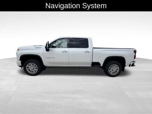 Used 2022 Chevrolet Silverado 2500 High Country w/ Z71 Off-Road Package AWD/4WD image 4